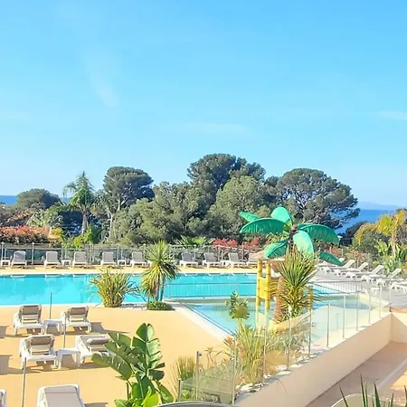 Bright Cocoon With Pool And Sea View Domek alpejski Saint-Raphaël